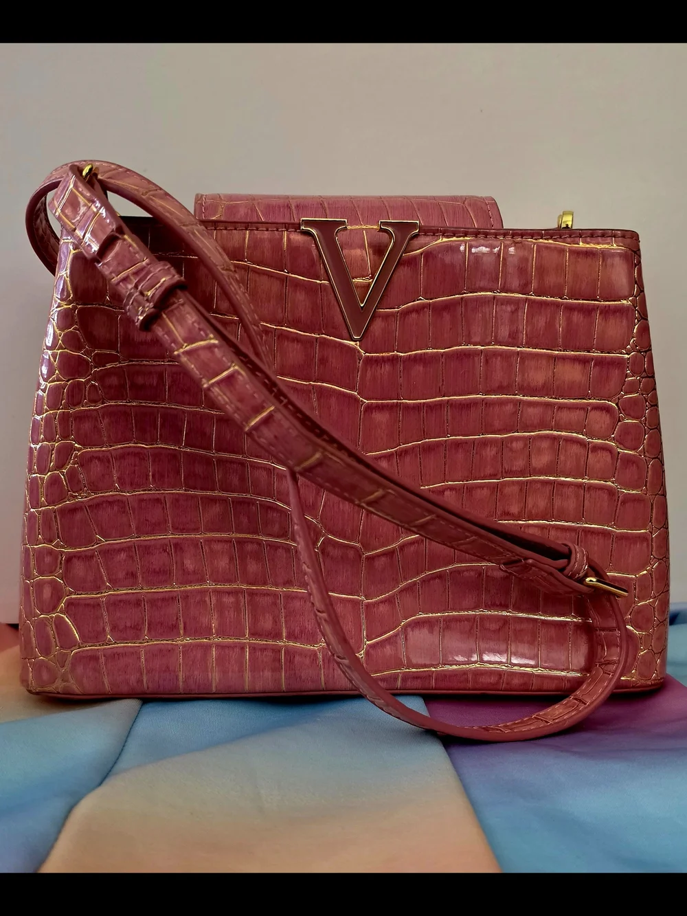 Croc-Embossed Pink Shoulder Bag with Gold V Accent